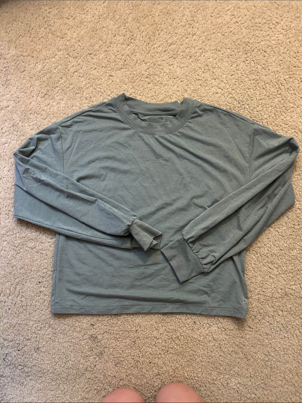Women’s Gap Lightweight Long Sleeve Crew